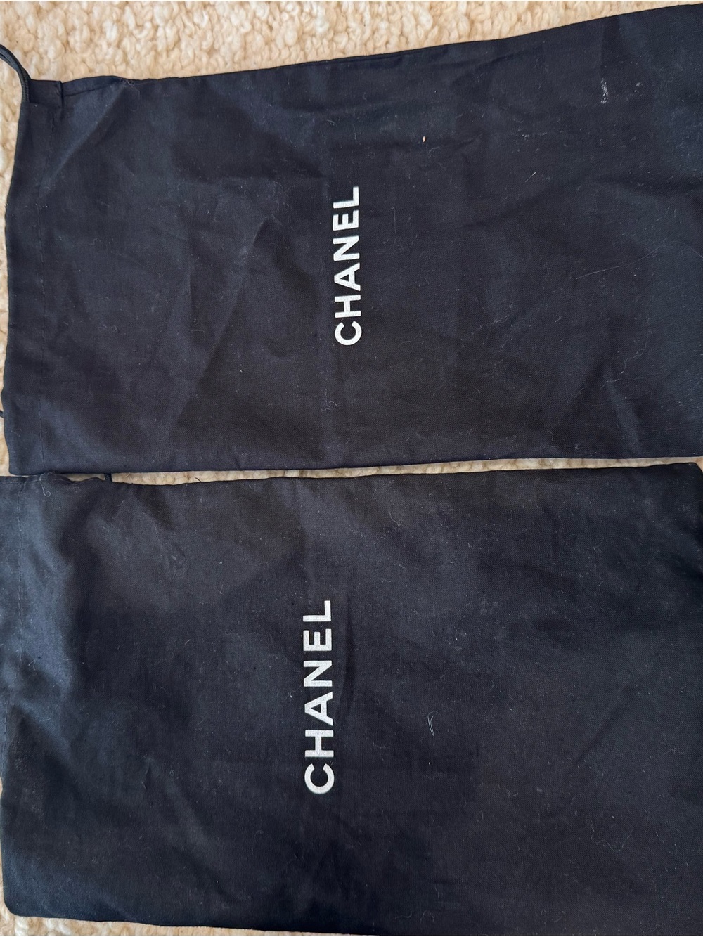 CHANEL Tan Leather Ballet Flats with CC Logo and Bow - Picture 7 of 14